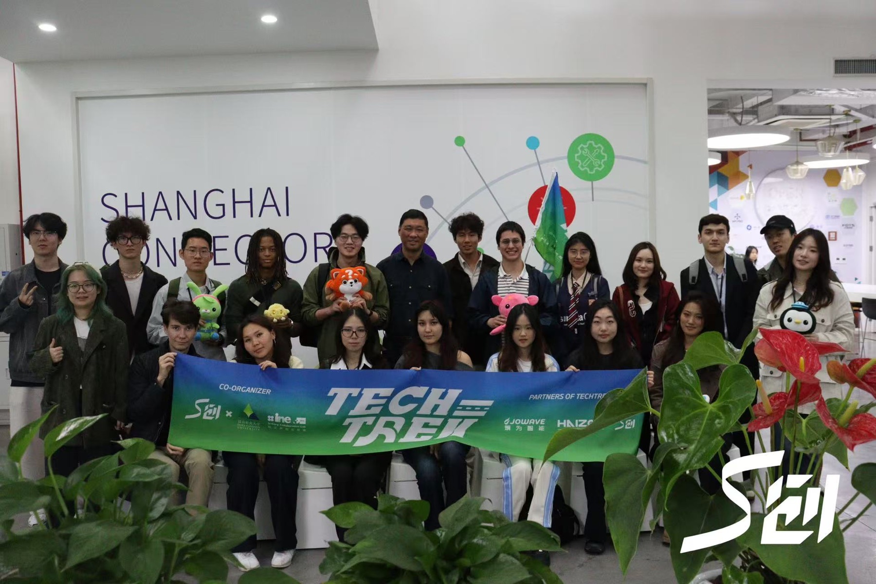 Group photo of TechTrek participants at the event